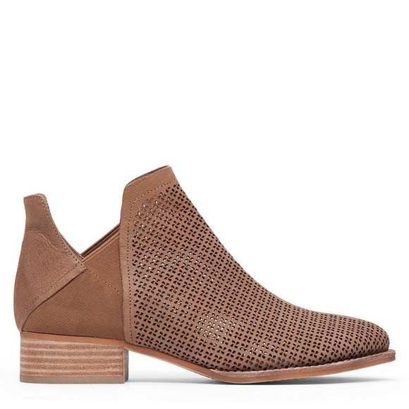 vince camuto celena bootie
